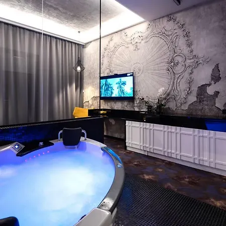 דירה Starowislna Vip Jacuzzi קרקוב