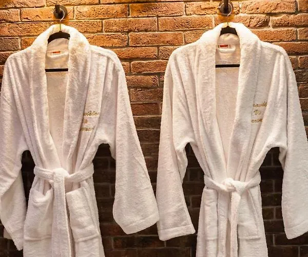 Starowislna Vip Jacuzzi شقة